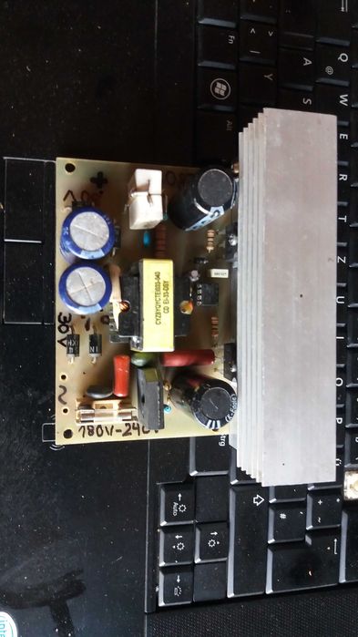 Sursa in comutatie SMPS 280W . 2x30V . 5 Amperi.