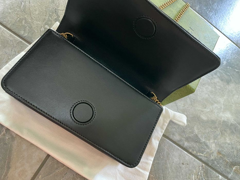 Gucci Малка Чанта Marmont Beloved Гучи Златно Gold GG логo Автентична