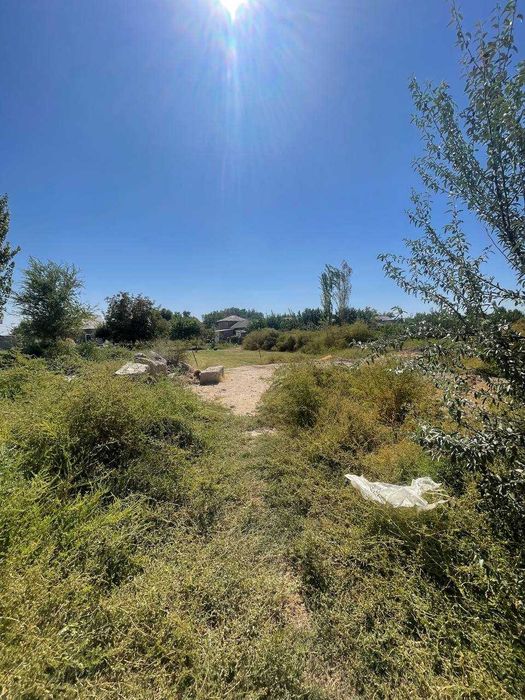 Участка сотилади