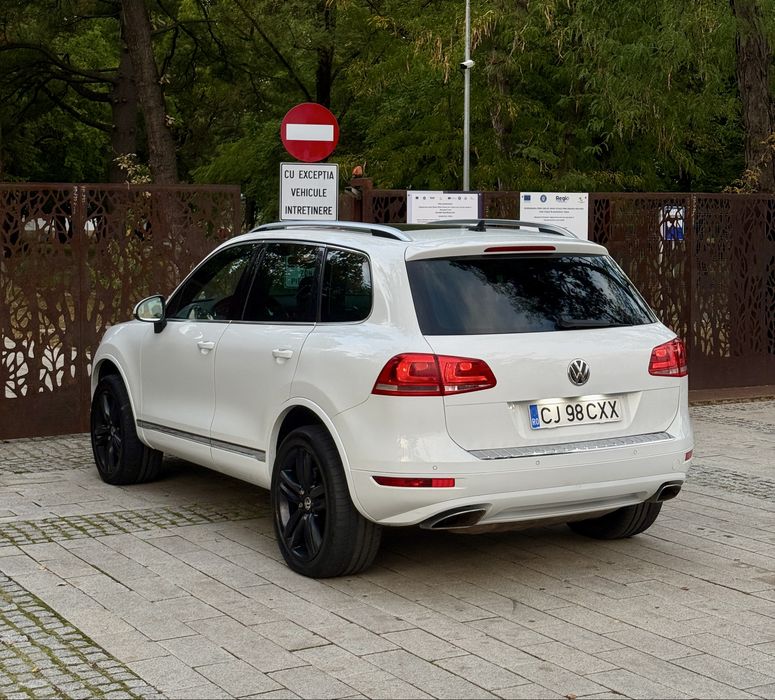 VOLKSWAGEN Touareg 2012 — imagine 3