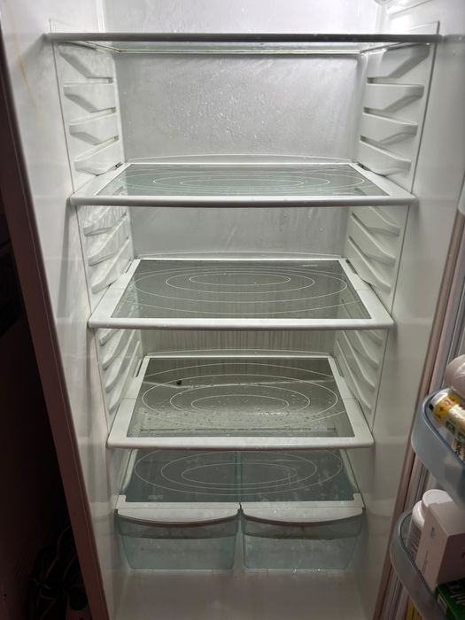 Продам холодильник