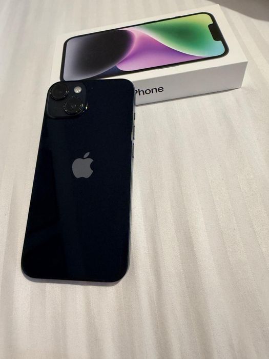 Vând iPhone 14, sanatatea bateriei este 78%, telefonul funcționează perfect.