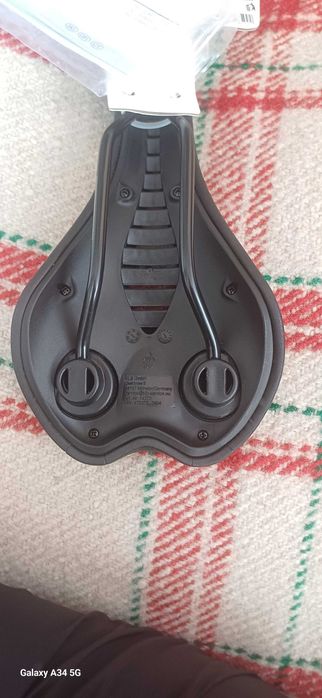 НОВА Седалка за велосипед Crivit