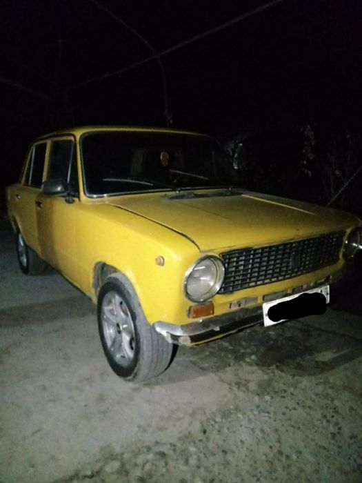 VAZ 21 011 sotiladi