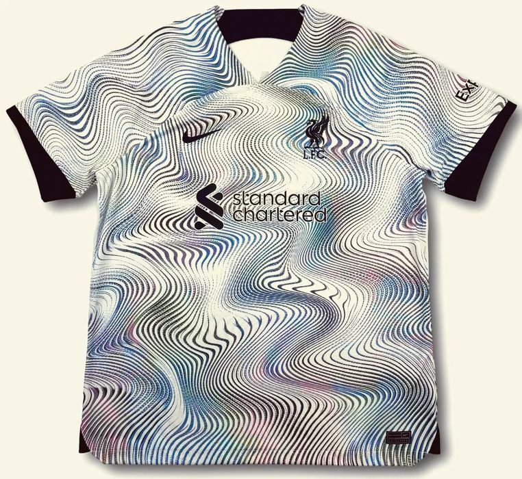 Продаётся гостевая футболка FC Liverpool Premier League Англия ОРИГИНА