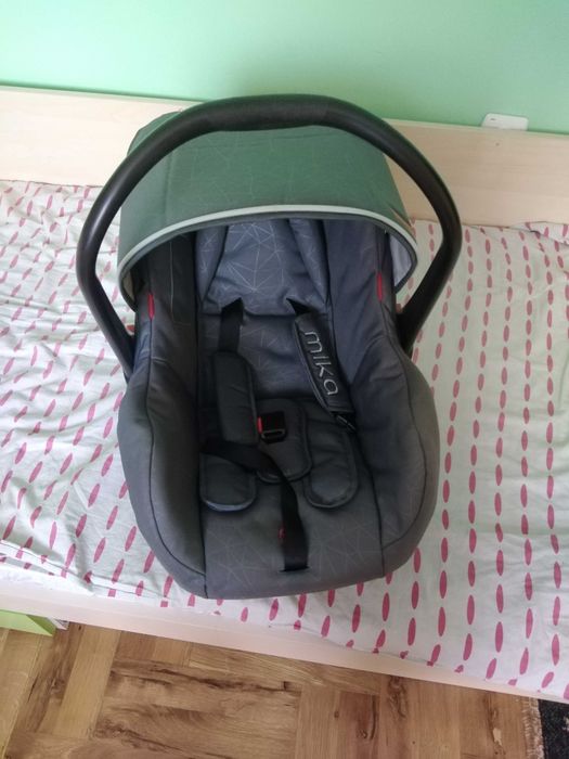 Столче /Кошница за бебе CHIPOLINO