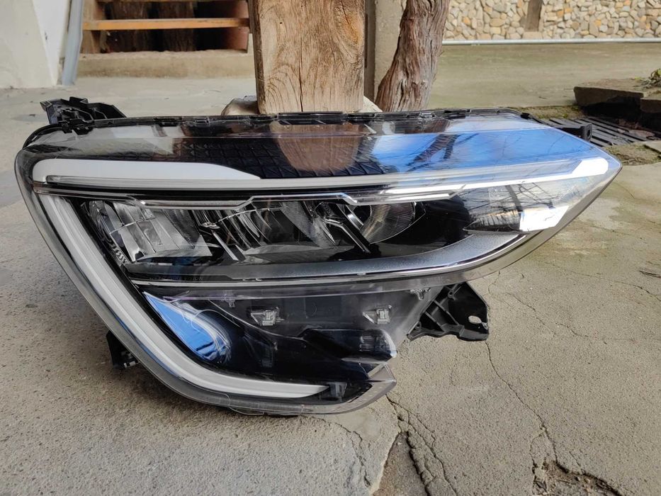 Фар Renault Arkana LED десен / Фар Рено Аркана Оригинален