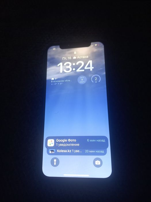 IPhone XS в среднем состояние