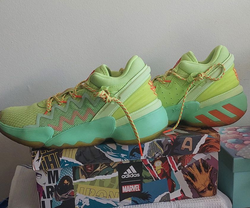 Маратонки -Adidas !