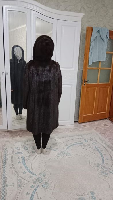 Продам норкавую шубу