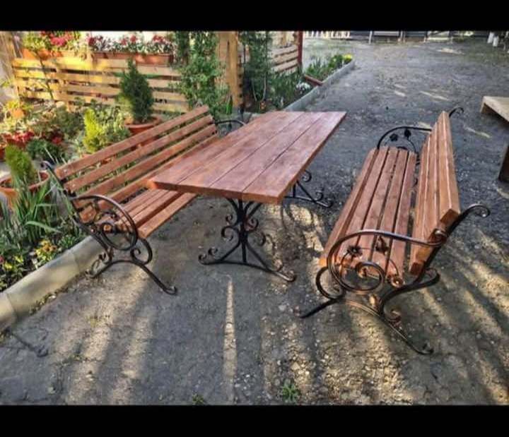 Bănci stradale și seturi de masa cu banca la super preț