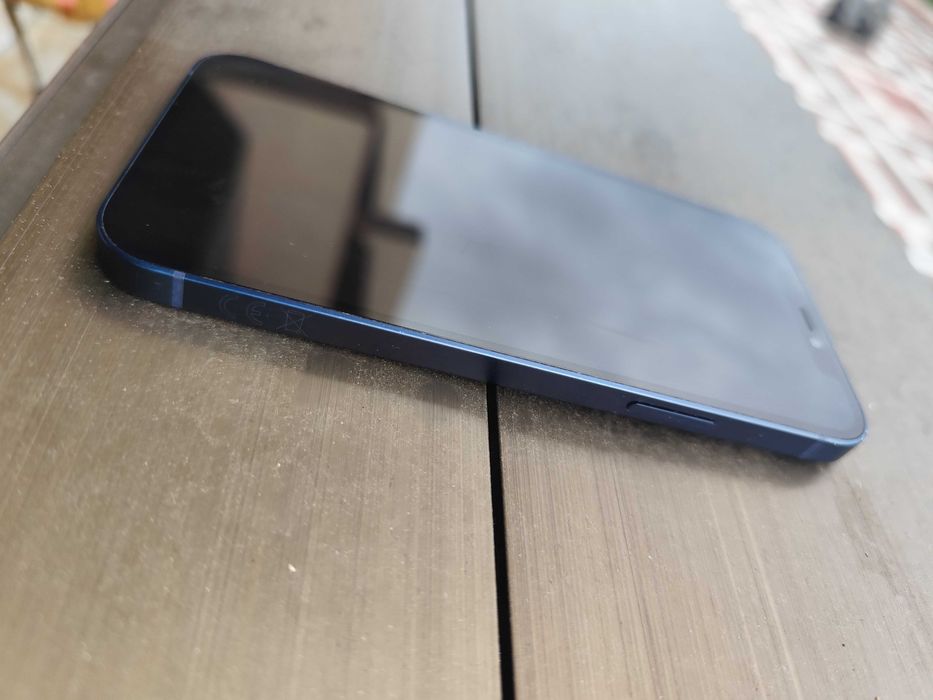 iPhone 12 64GB Blue