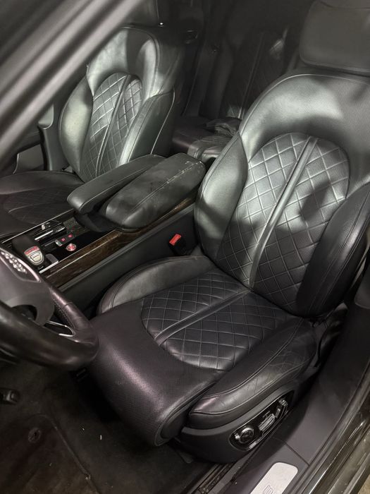 Кожен салон за audi a8 d4 s8 d4