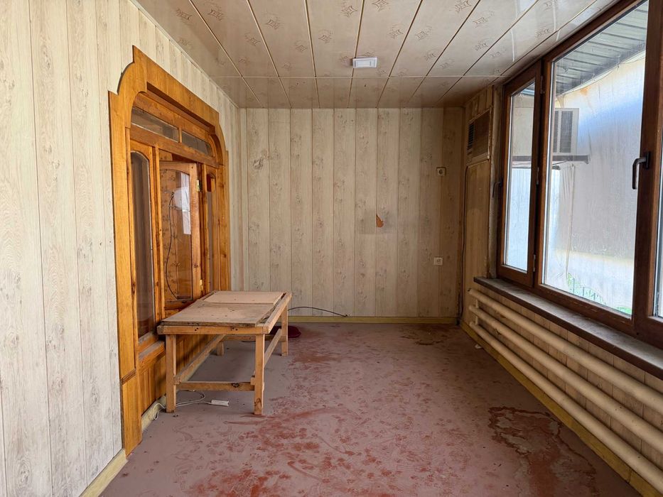 Ипотека! Фархадский рынок 3/1/4 без ремонта 2 полисадника 2 подвала