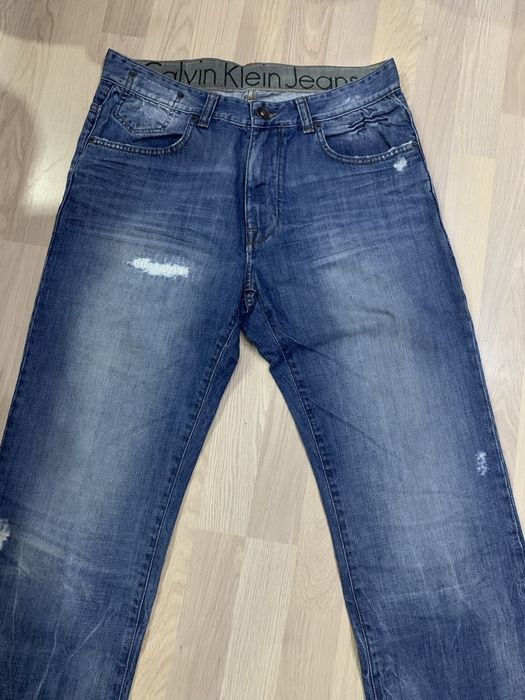 Оригинални мъжки дънки Calvin Klein размерът е 32