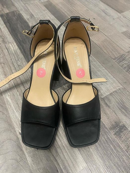 Сандали 38 номер