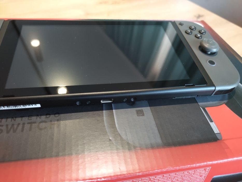 Nintendo Switch Standard V2 32GB