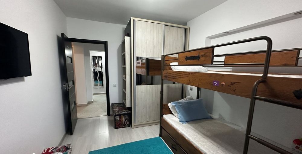 Apartament de inchiriat