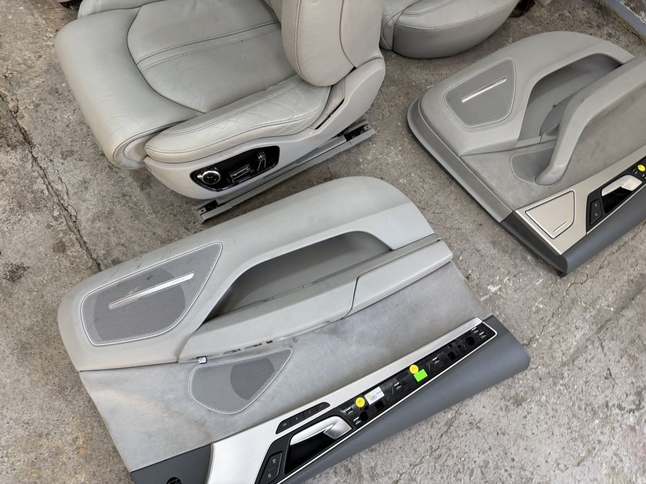 Кожен салон за Audi A8 D4, Ауди