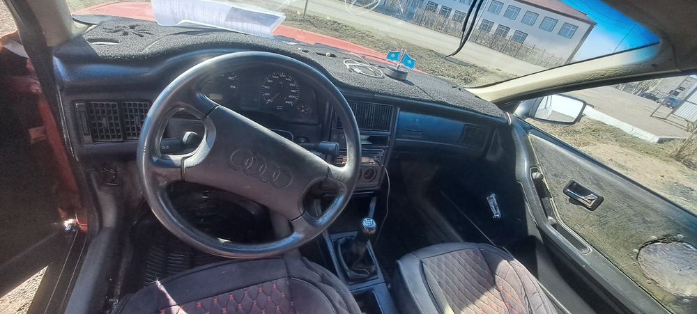 Продам ауди 80 срочно