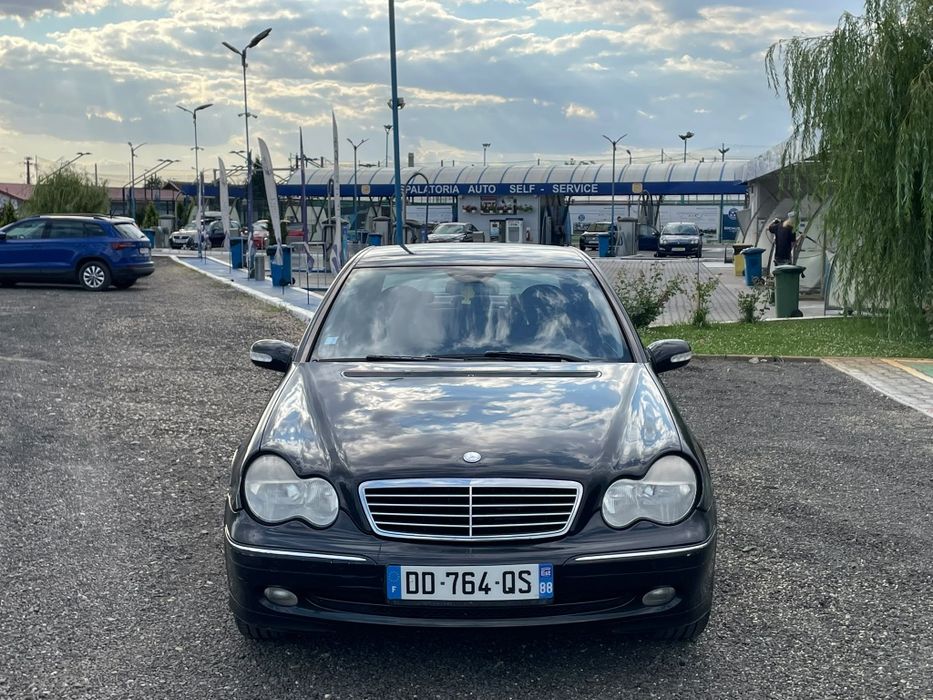 MERCEDES-BENZ C-Class 2004 — imagine 3