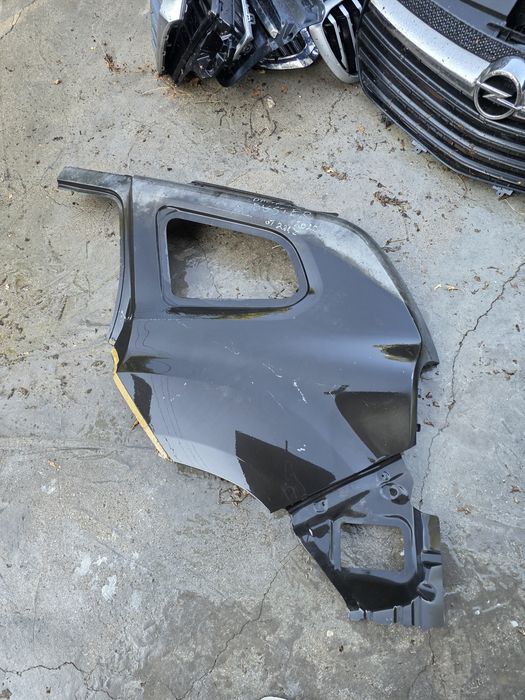 Dacia Duster 17-22 заден ляв калник панел