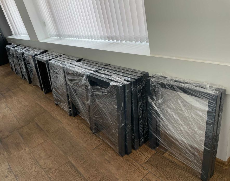 Продавам офис крака за бюро/маса – прахово боядисани