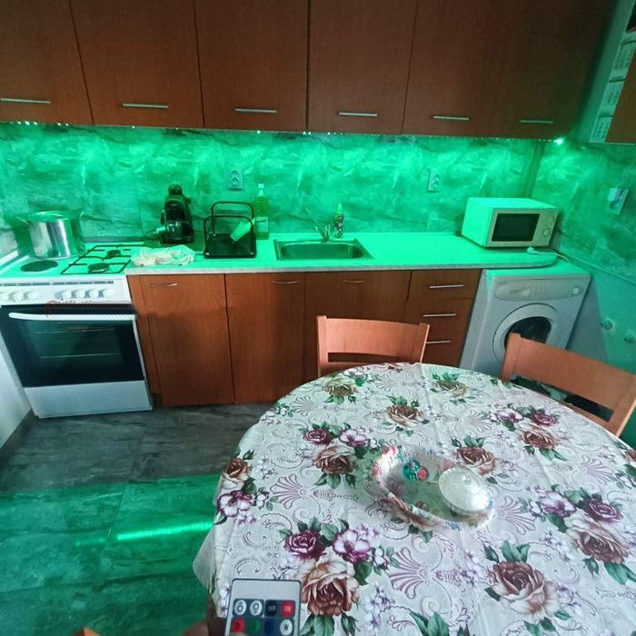 Етаж от къща в гр. Банкя.