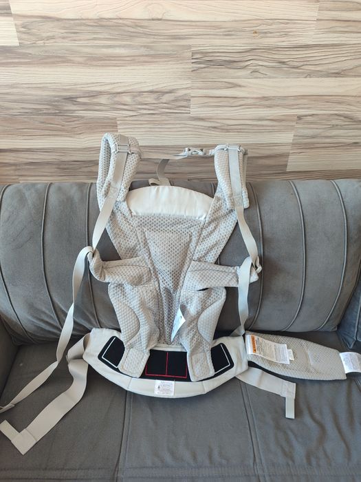 Эргорюкзак Ergobaby Omni Breeze