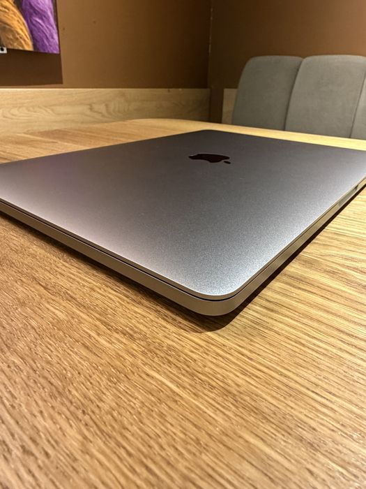 Apple MacBook PRO 2020
