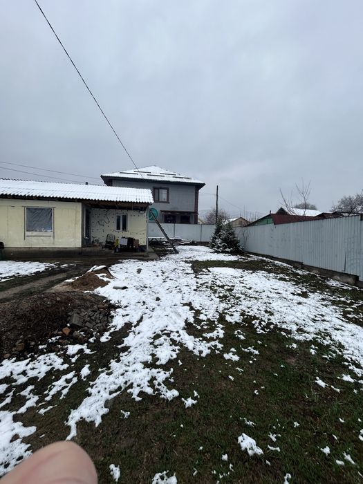 Продам участок………………………………………………………………………………………………………………………………………………..