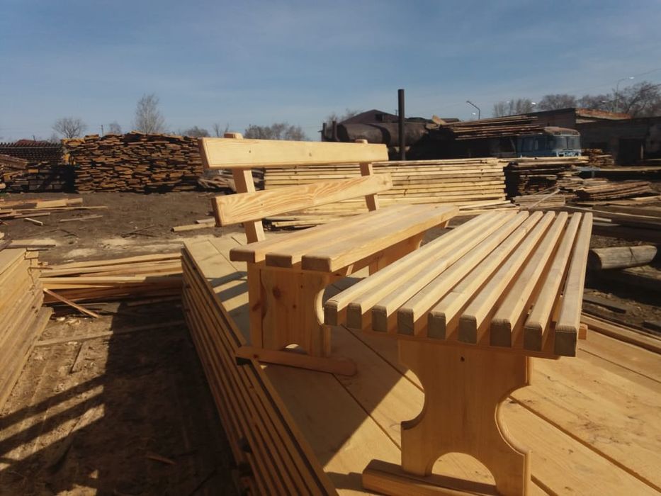 Лавки деревянные