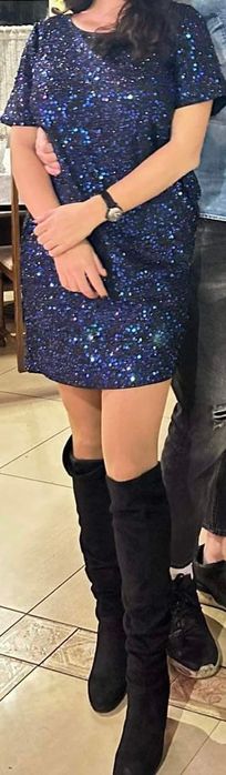 Универсални дамски рокли с пайети