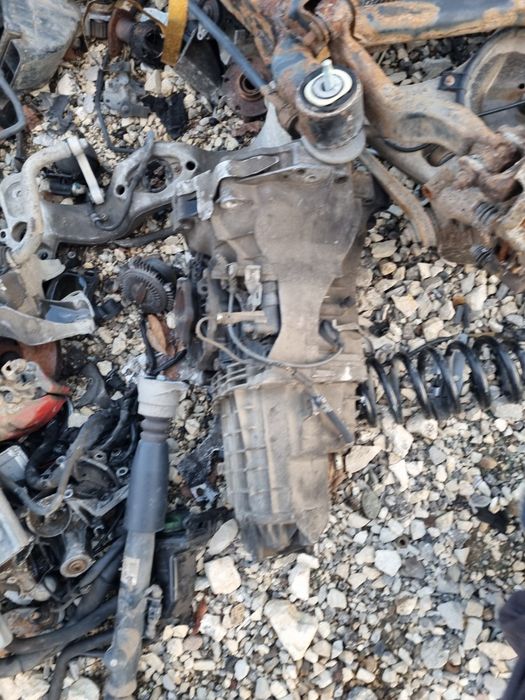 Ръчна скоростна кутия за Ауди А6 Ц6 4Ф 2.0 тди 140 коня 6 скорости