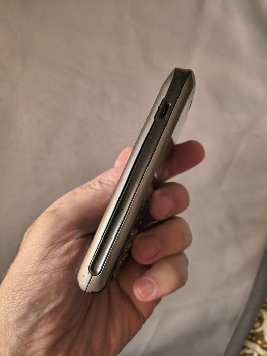 Motorola ex115 + cutie,dual SIM ( lb română)