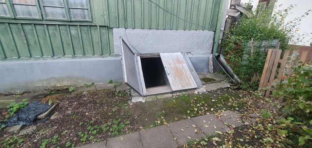 Vand inchiriez spatiu ultracentral apartament in casa  G. Humorului