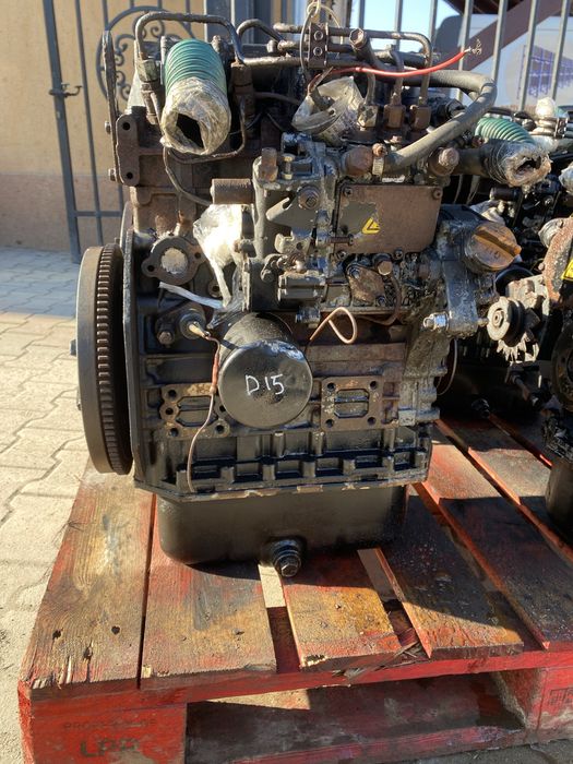 Motor Yannmar 3TNV76 cu trei cilindrii