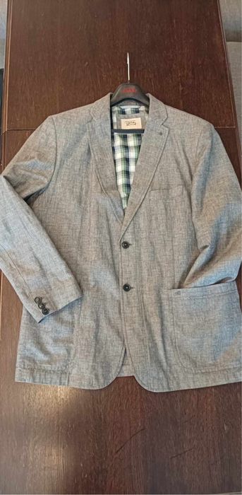 Продавам сака за сценични изяви XXL