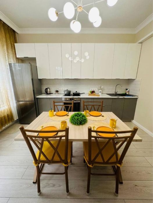 Сдается 1 ком кв левый берег ботанический сад