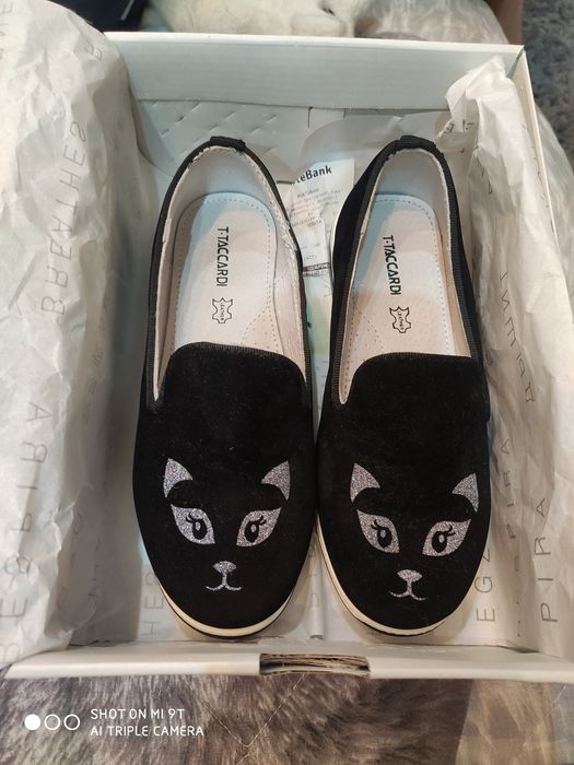 Туфли новые на девочку р 32