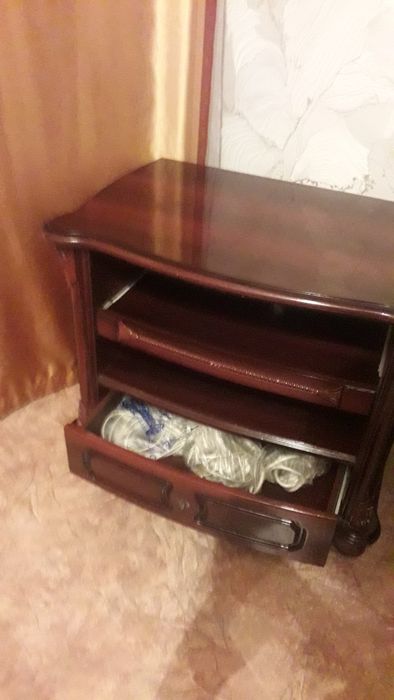 Продам подставку под телевизор