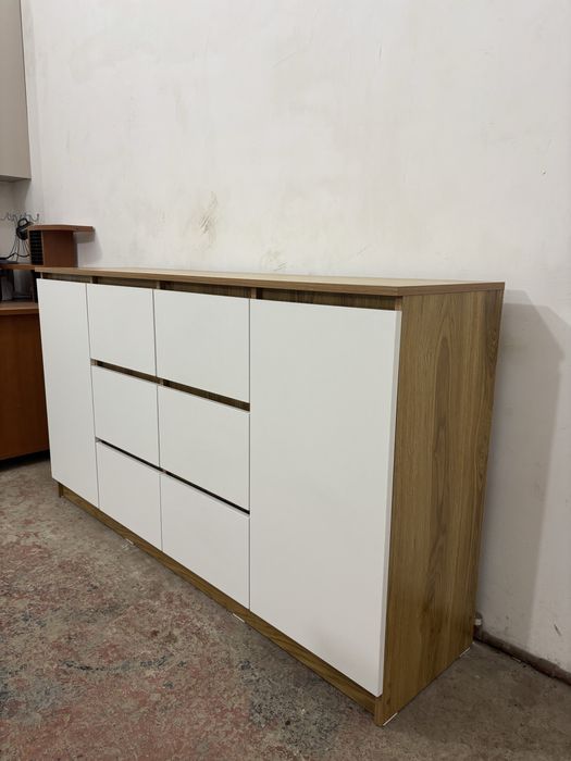 Комод большой.  шкаф суппер скидка