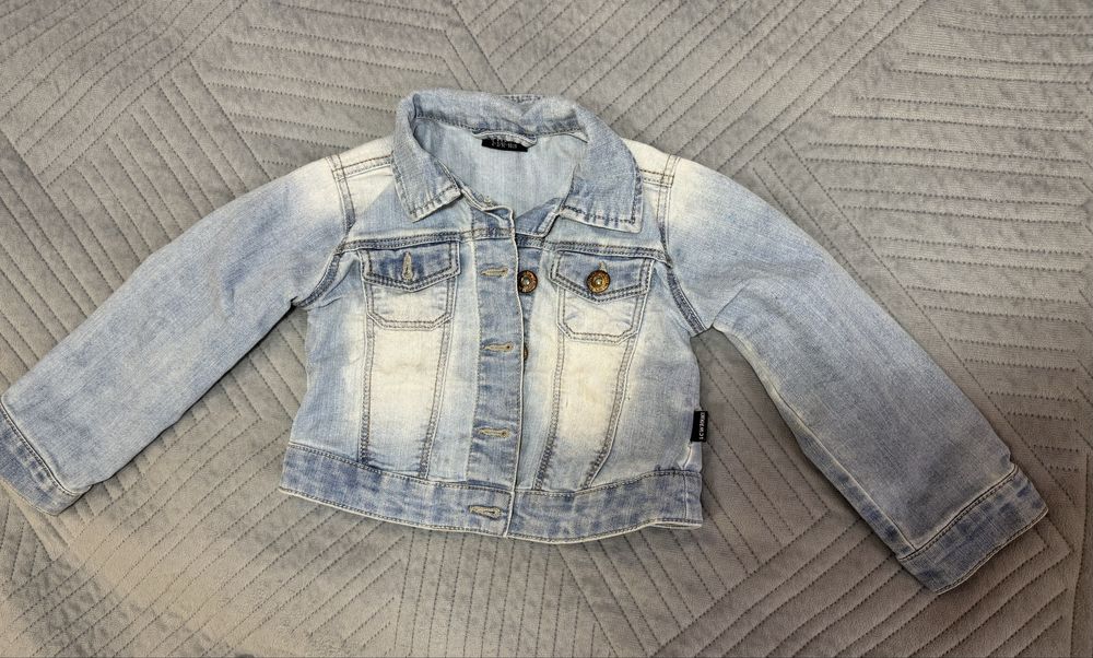 На девочку 90-100 см (3-4 года)