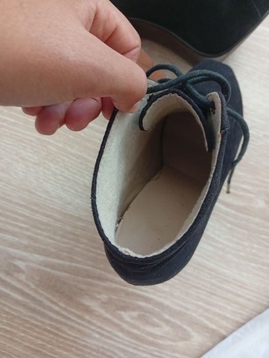 Продавам рокля с боти