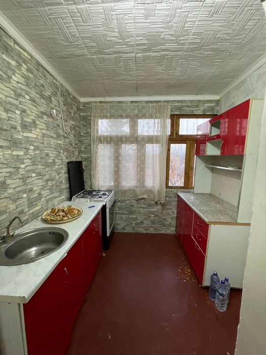 Srocno sotiladi 2honali uy caravan oldida