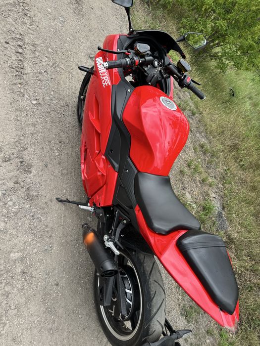 Мотоцикл Ducati электрический