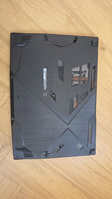 Ноутбук MSI GF63