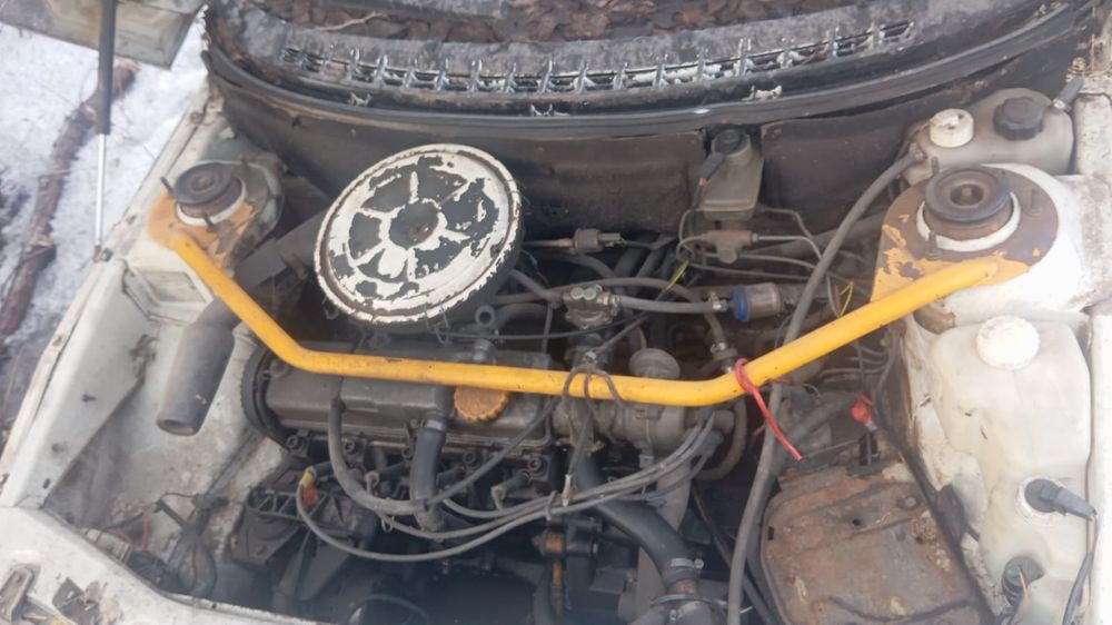 Продам машину ваз 21100