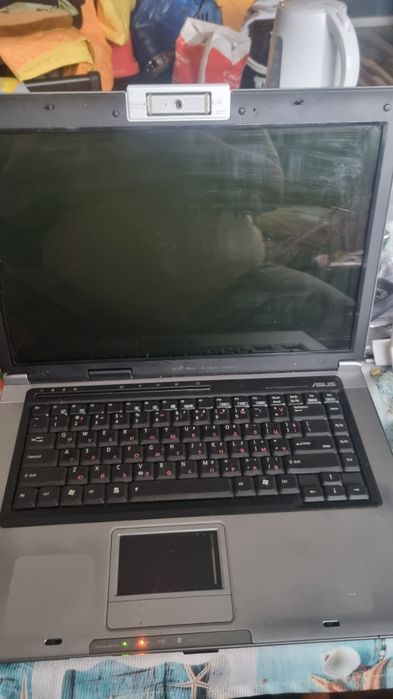 Лаптоп за части или поправка
