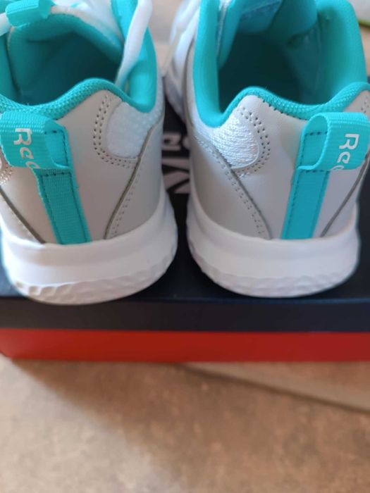 маратонки за момиче 32,5; 33,34 номер